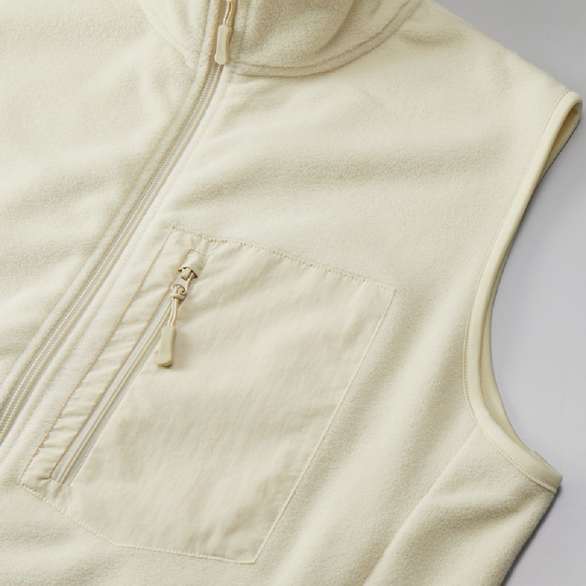 Armhole is piping specification