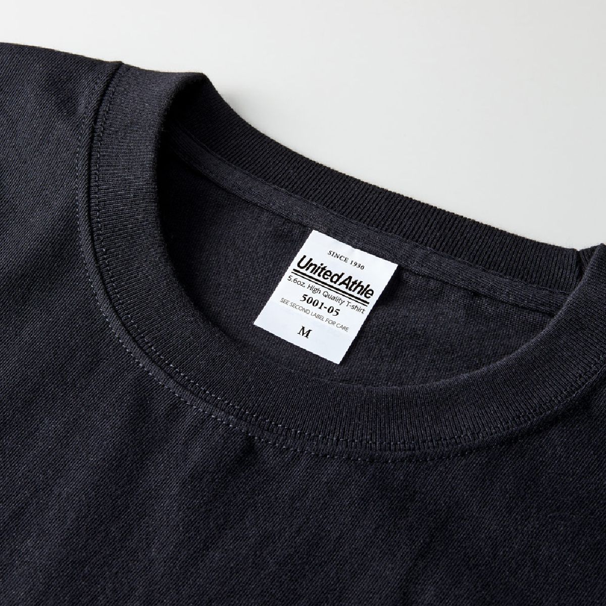 The neck rib is durable double stitch