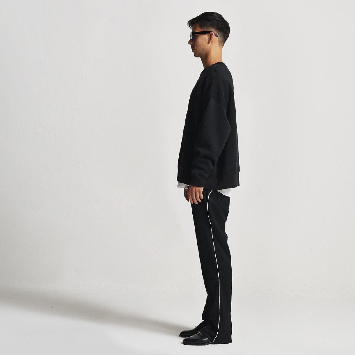 Height 182cm L size side silhouette