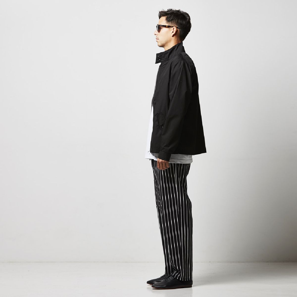 Height 182cm L size side silhouette